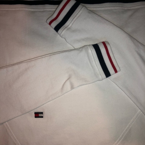 SOLD ON MER-CARI - Picture 3 of 6